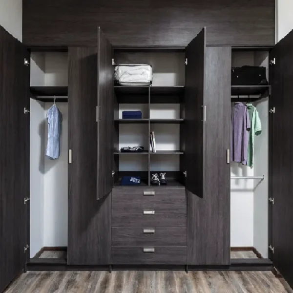 Closet F